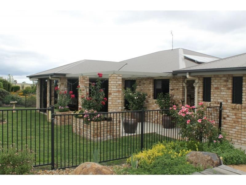 29 Derain Drive, Warwick QLD 4370