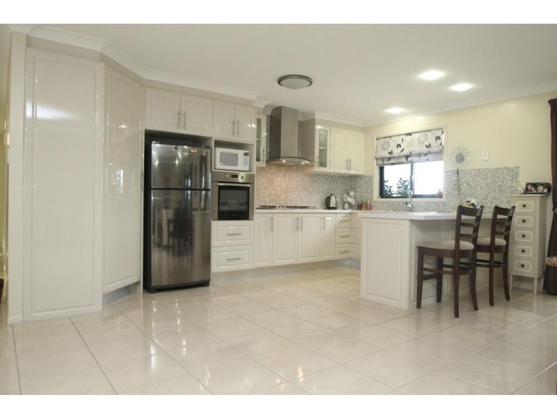 29 Derain Drive, Warwick QLD 4370