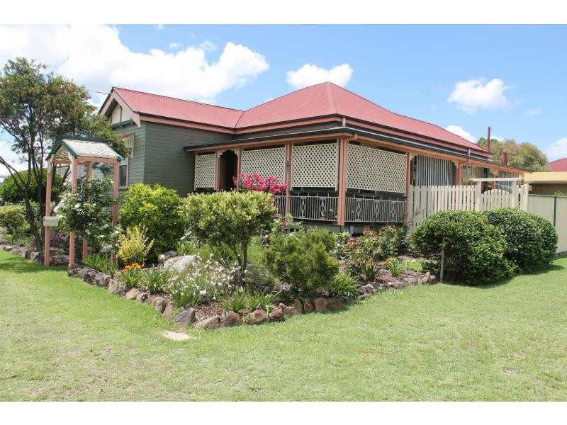 16 King Street, Warwick QLD 4370