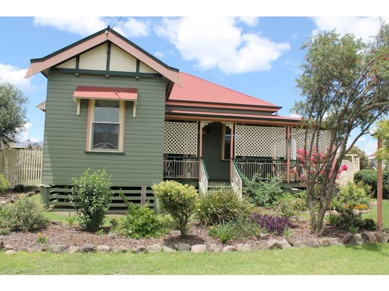 16 King Street, Warwick QLD 4370