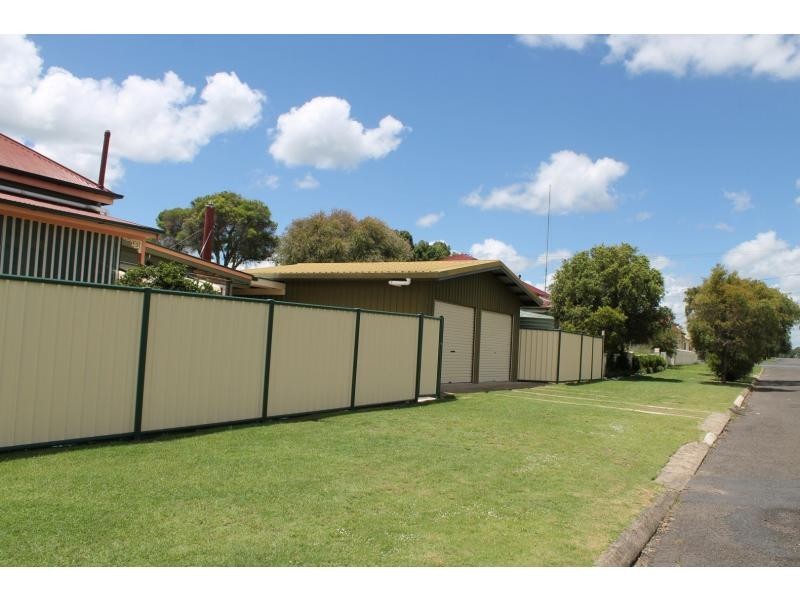 16 King Street, Warwick QLD 4370