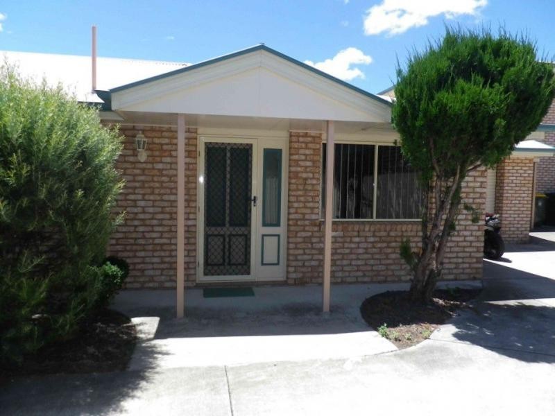 2/10 Dragon Street, Warwick QLD 4370