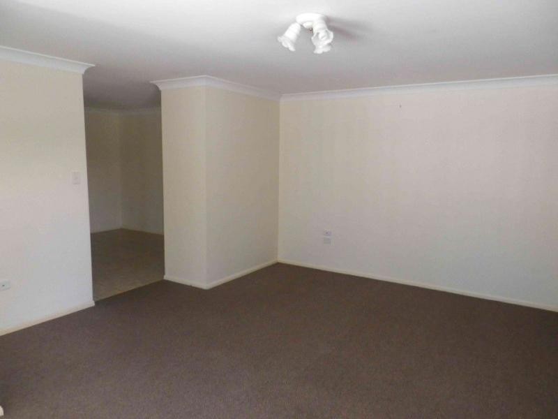 2/10 Dragon Street, Warwick QLD 4370