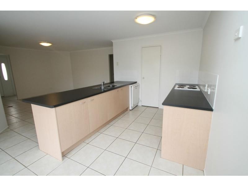 Unit 2/7 Coorey Place, Warwick QLD 4370