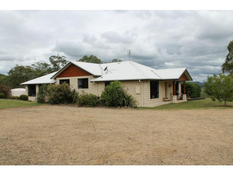 67 Holzwarts Road, Berat QLD 4362