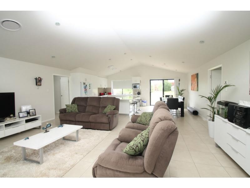 67 Holzwarts Road, Berat QLD 4362