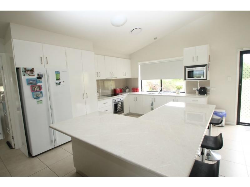 67 Holzwarts Road, Berat QLD 4362