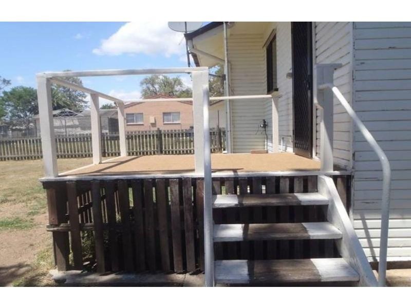 30 Wallace Street, Warwick QLD 4370