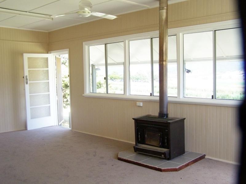 10905 Cunningham Highway, Gladfield QLD 4370