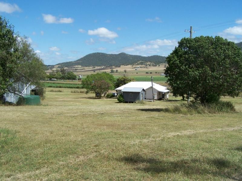 10905 Cunningham Highway, Gladfield QLD 4370