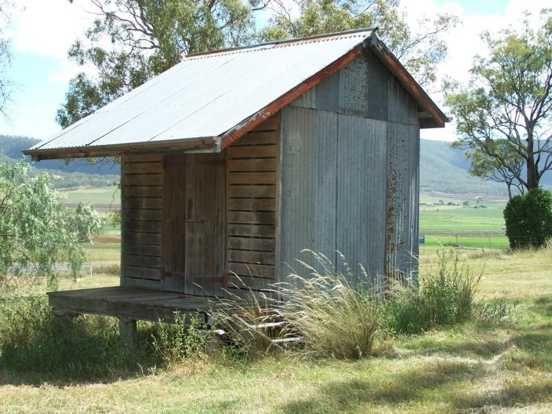 10905 Cunningham Highway, Gladfield QLD 4370