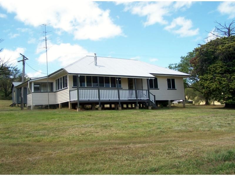 10905 Cunningham Highway, Gladfield QLD 4370