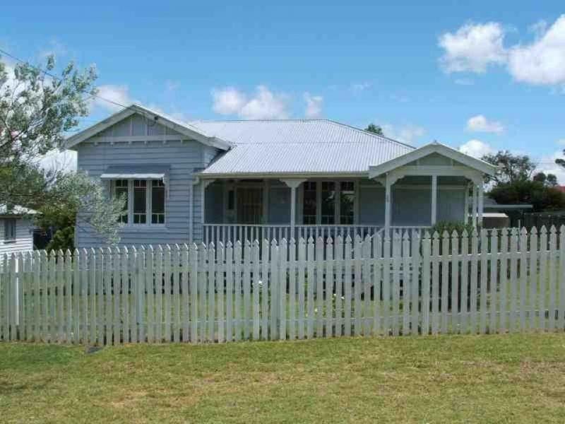 38 Furness Crescent, Warwick QLD 4370