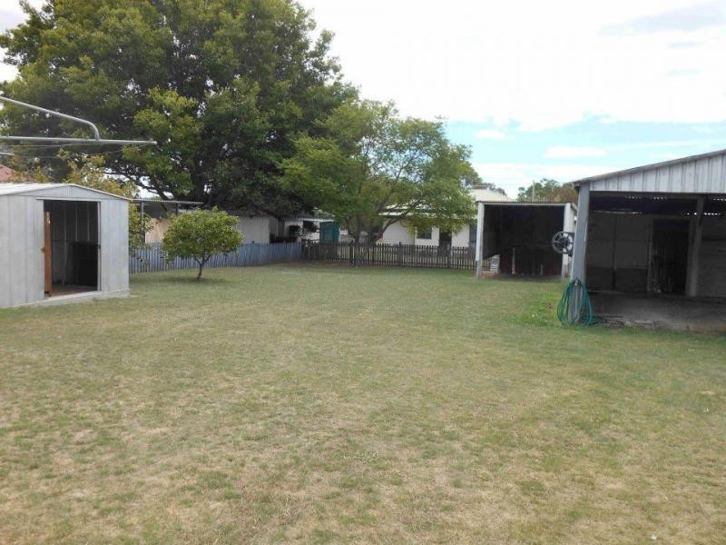 5 Clowes Crescent, Warwick QLD 4370