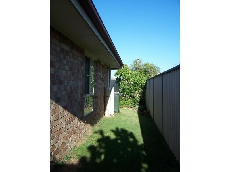 2/34 Dragon Street, Warwick QLD 4370