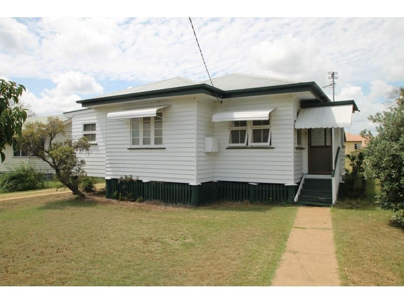 4 Market Square, Warwick QLD 4370