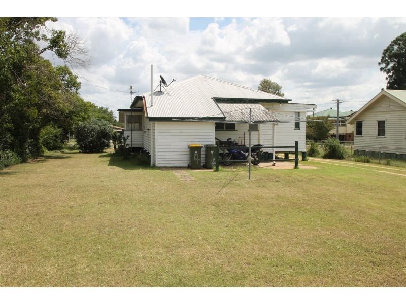 4 Market Square, Warwick QLD 4370