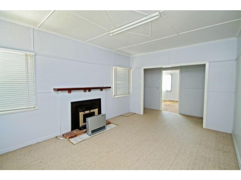 6 Wilga Avenue, Warwick QLD 4370