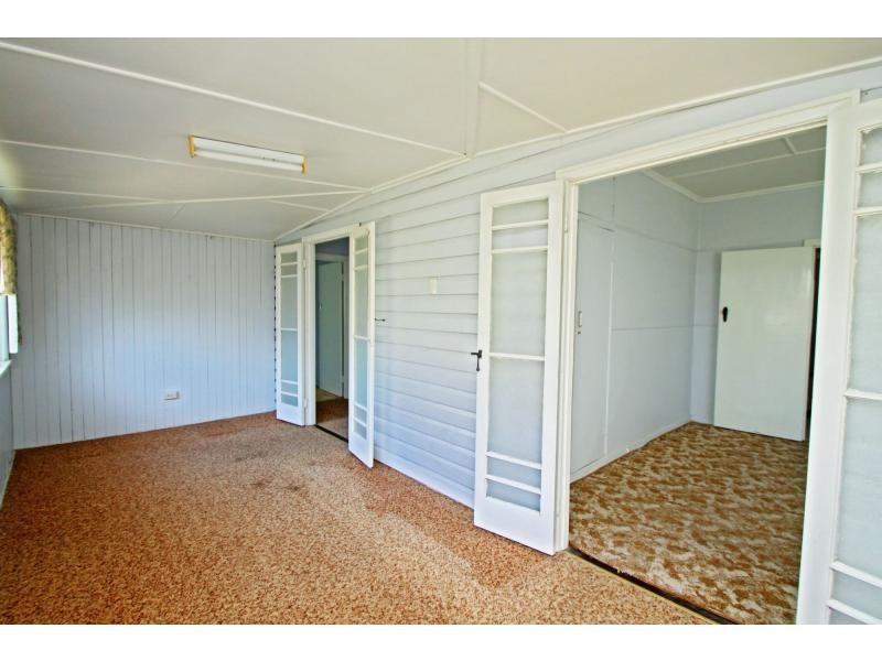 6 Wilga Avenue, Warwick QLD 4370