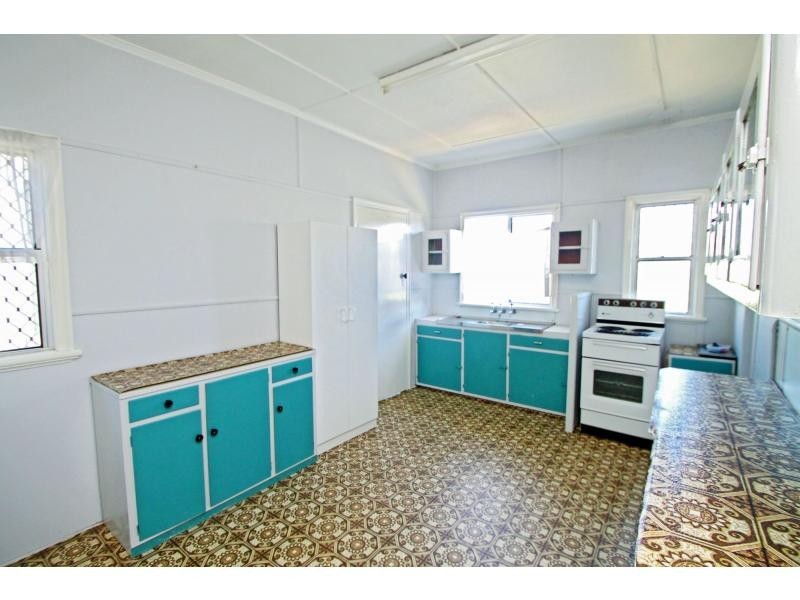 6 Wilga Avenue, Warwick QLD 4370