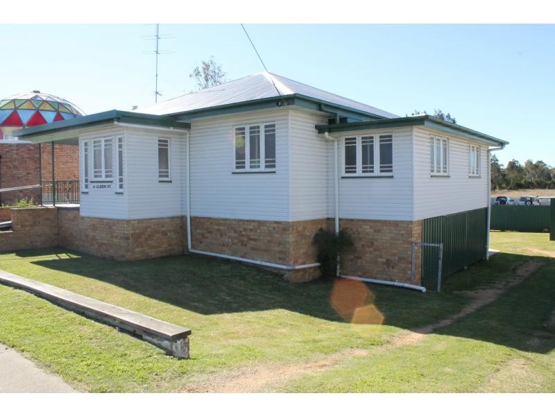 10 Albion Street, Warwick QLD 4370