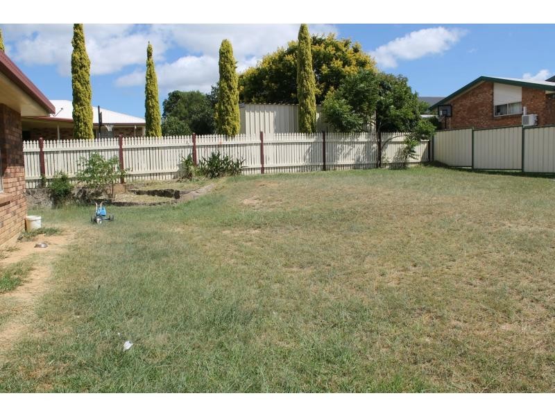 13 Flynn Drive, Warwick QLD 4370