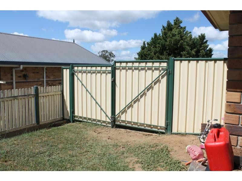 13 Flynn Drive, Warwick QLD 4370