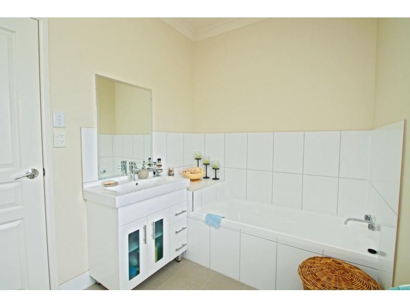 26 Anemone Street, Killarney QLD 4373