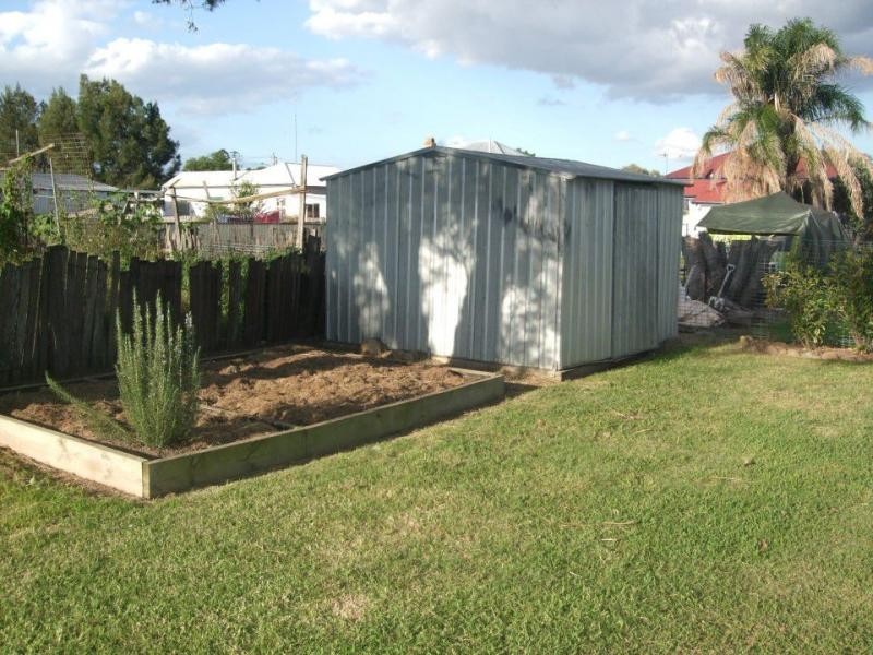 4 McEvoy Street, Warwick QLD 4370