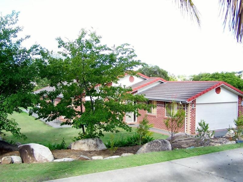 2/217 Pratten Street, Warwick QLD 4370