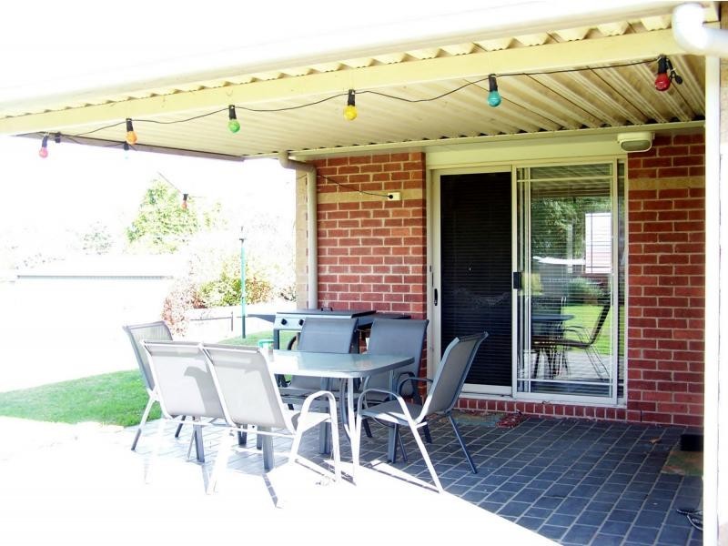 2/217 Pratten Street, Warwick QLD 4370