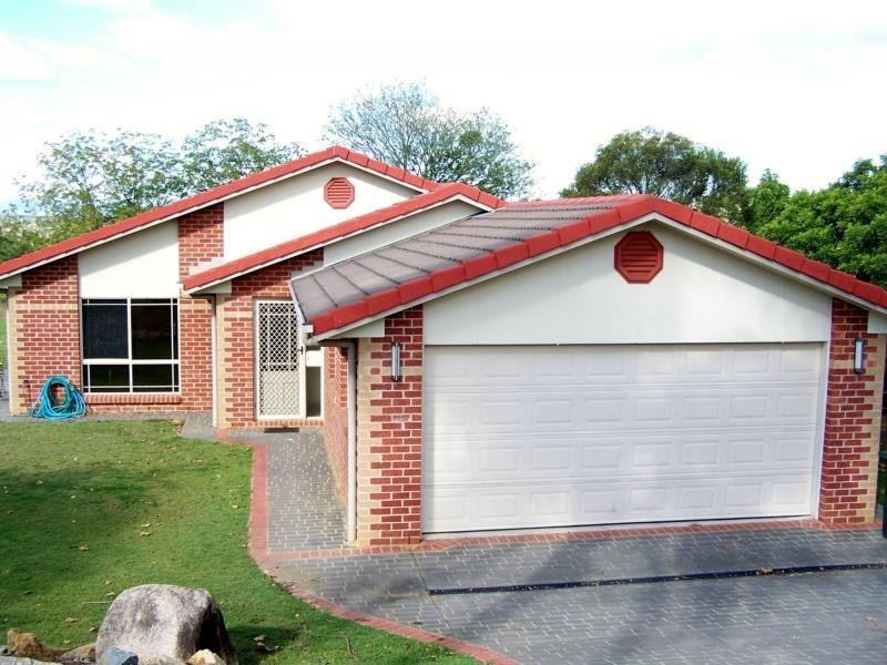 2/217 Pratten Street, Warwick QLD 4370