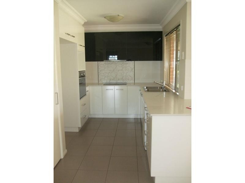 40 Himyar Drive, Warwick QLD 4370