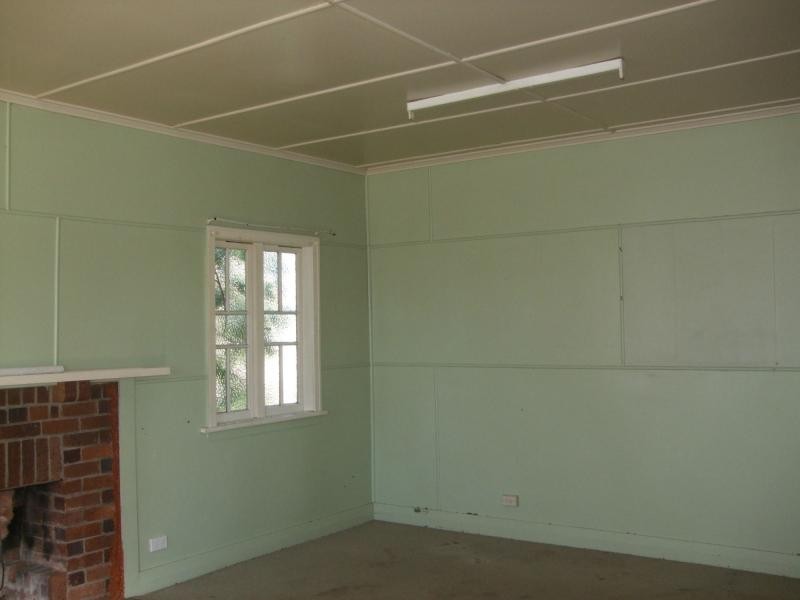 84 Locke Street, Warwick QLD 4370