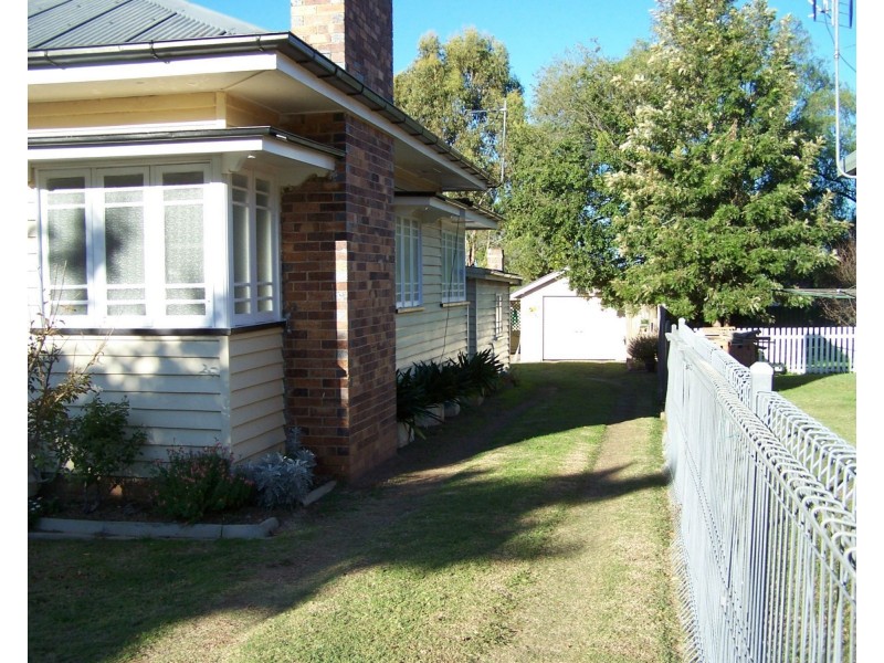 104 Guy Street, Warwick QLD 4370