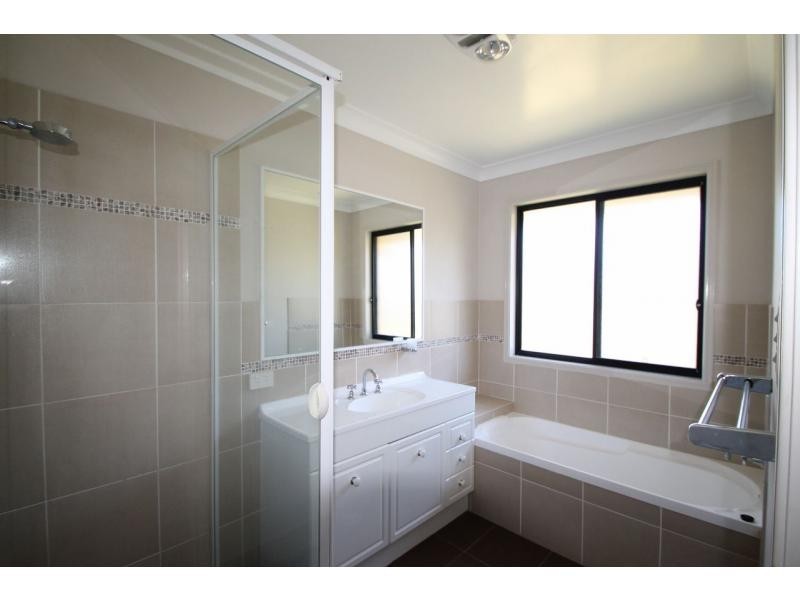 30 Baguley Street, Warwick QLD 4370