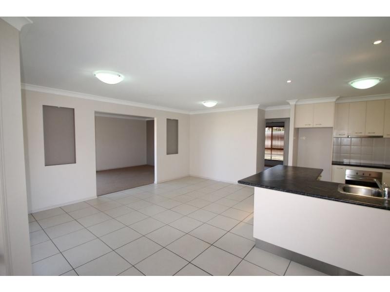 30 Baguley Street, Warwick QLD 4370