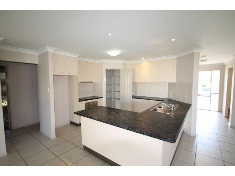 30 Baguley Street, Warwick QLD 4370