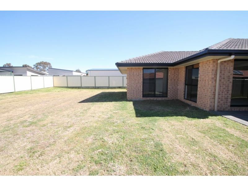 30 Baguley Street, Warwick QLD 4370