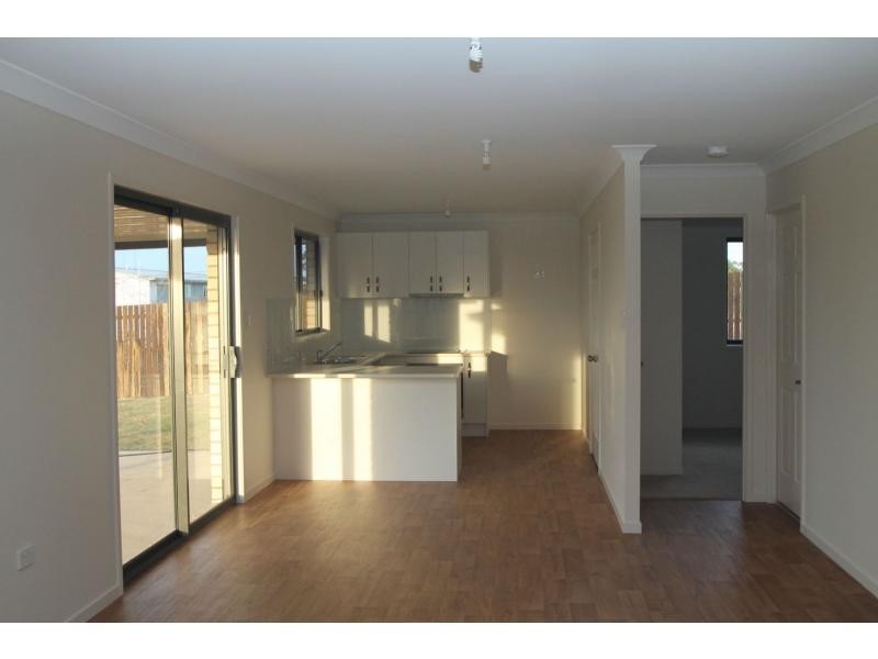 6 Lookout Place, Rosenthal Heights QLD 4370