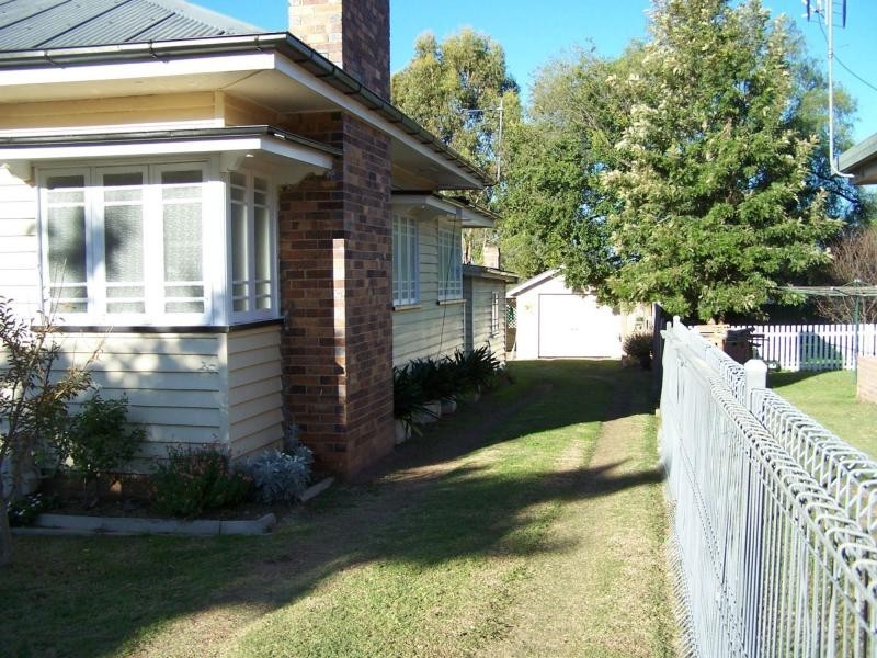 104 Guy Street, Warwick QLD 4370