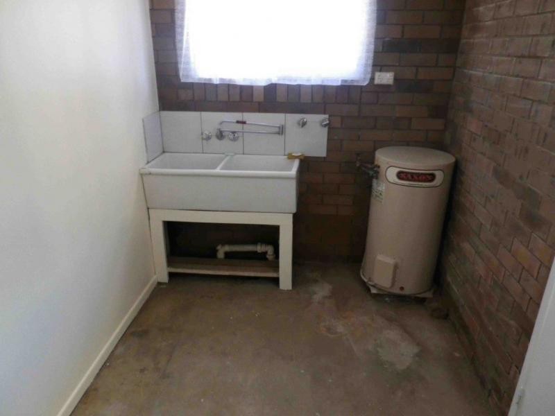 1/27 Locke Street, Warwick QLD 4370