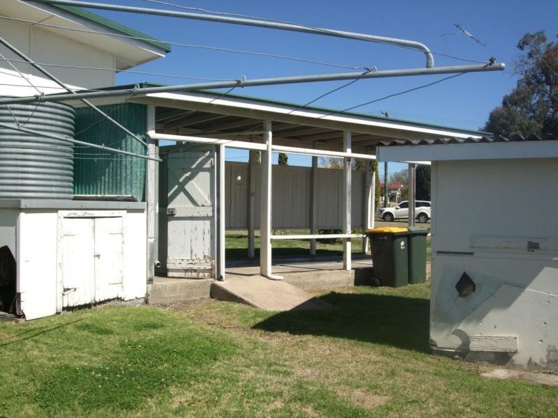 62 Myrtle Avenue, Warwick QLD 4370