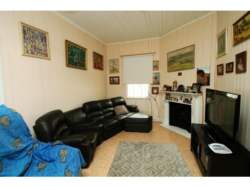 2 Pine Street, Warwick QLD 4370