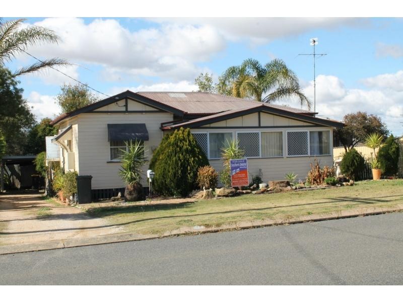 266 East Street, Warwick QLD 4370