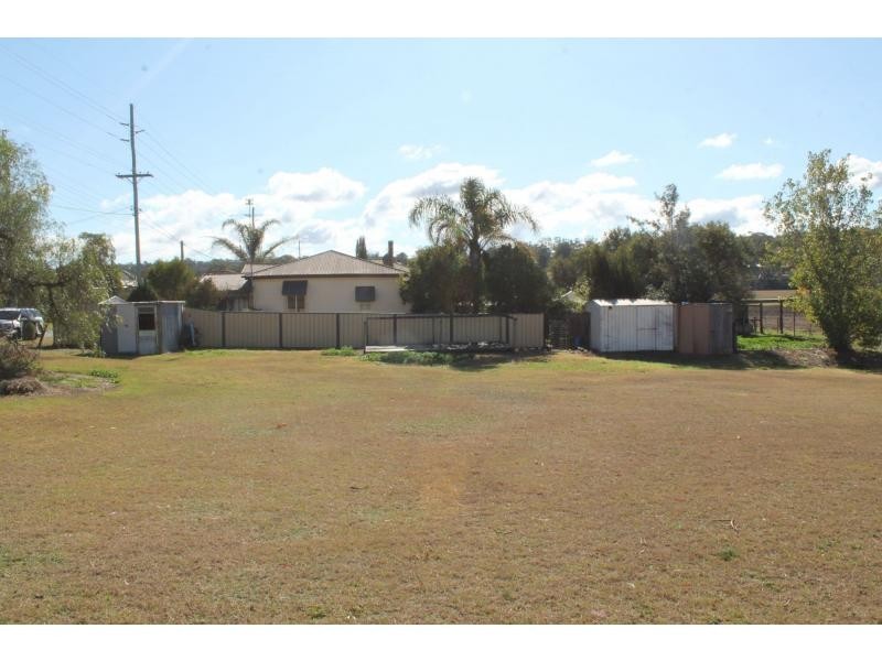 266 East Street, Warwick QLD 4370