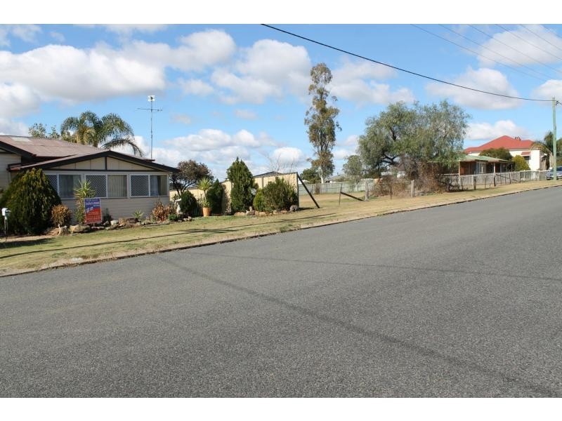 266 East Street, Warwick QLD 4370