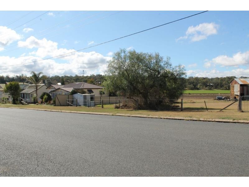 266 East Street, Warwick QLD 4370