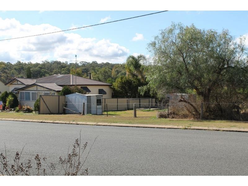 266 East Street, Warwick QLD 4370