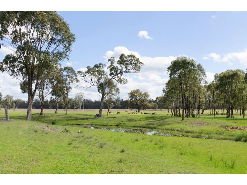 347 Old Stanthorpe Road, Warwick QLD 4370